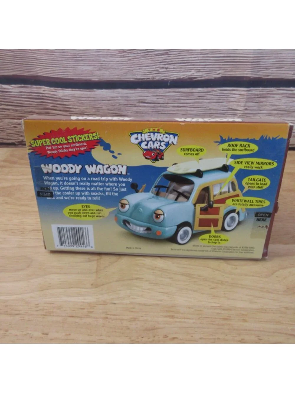 1999 Chevron Cars Woody Wagon Car w/ Surf Board Open Box